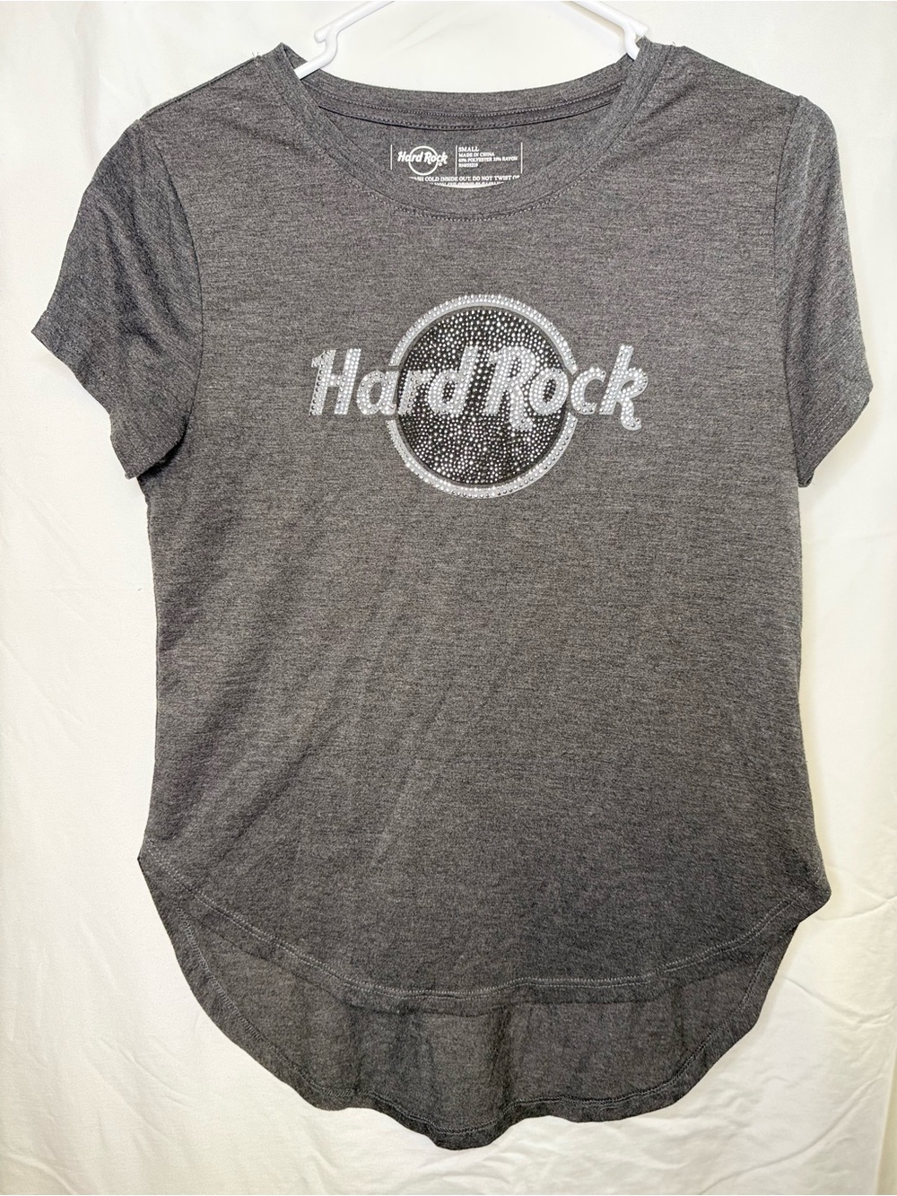 Hard Rock Cafe Women's Charcoal Gray Long Sleeve Logo Tee